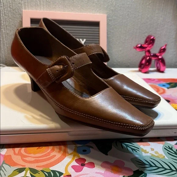AEROSOLES Tan Leather Mary Jane Shoes - Picture 6 of 8